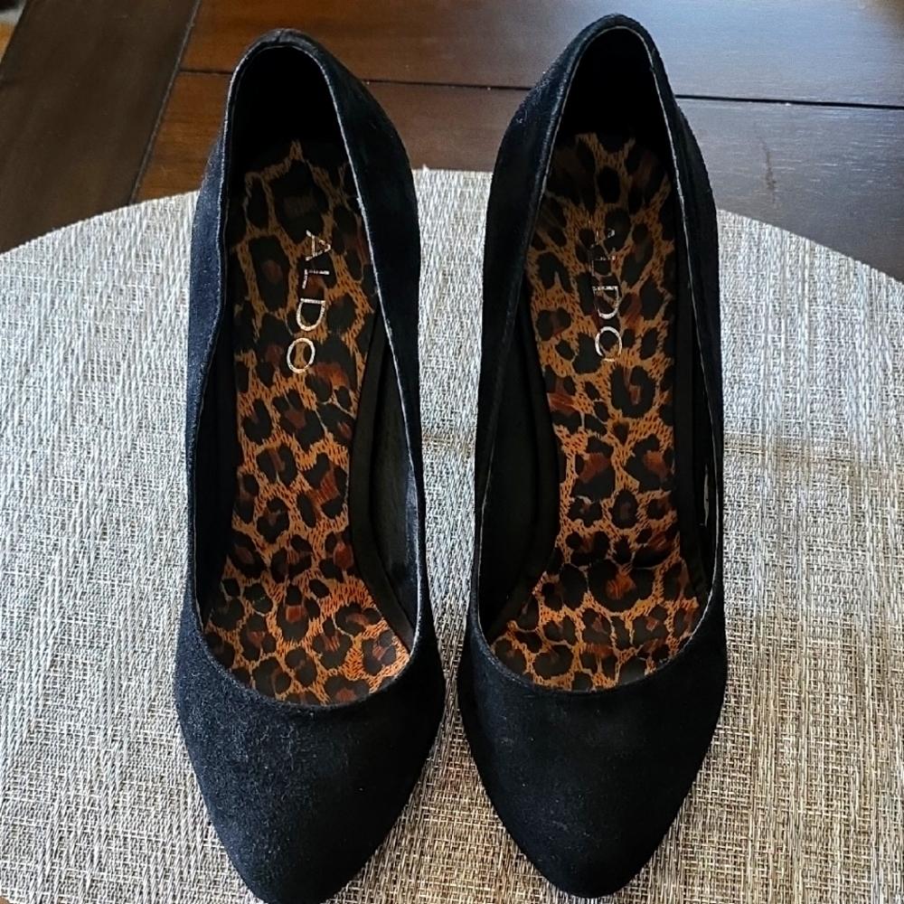 Aldo Black Suede Heels with Leopard Print Lining Size 7